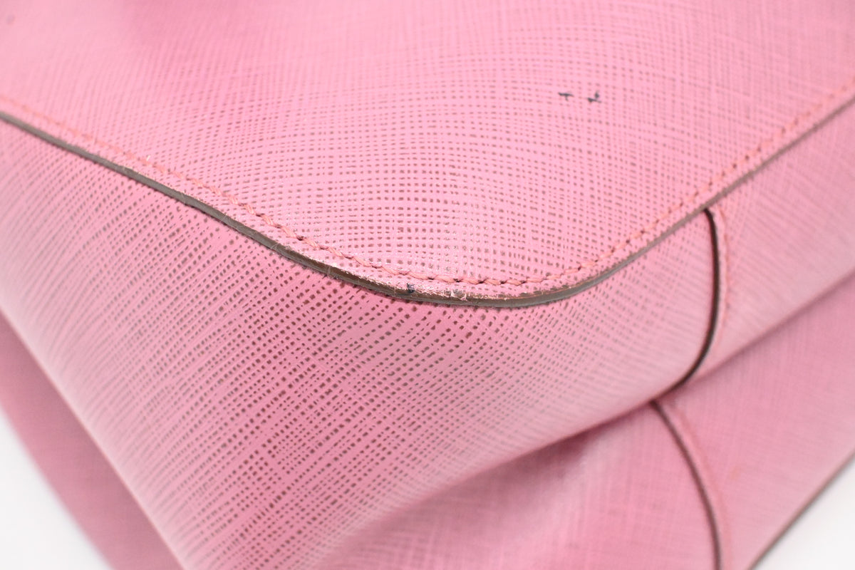Ferragamo Gancini Shoulder Bag in Pink Leather