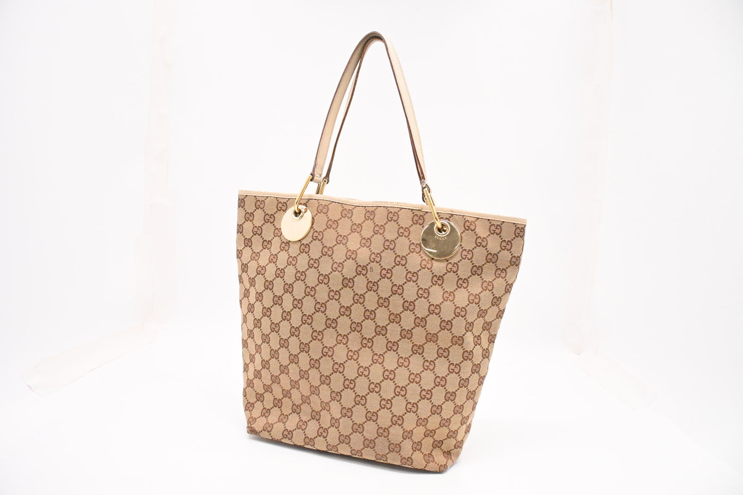 Gucci Tote in GG Canvas