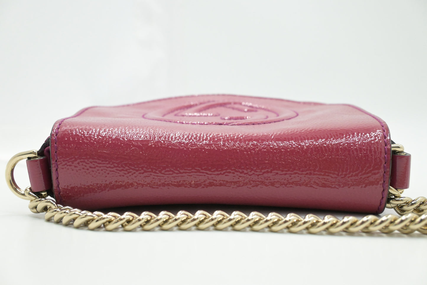 Gucci Soho Chain Crossbody Bag in Pink Leather