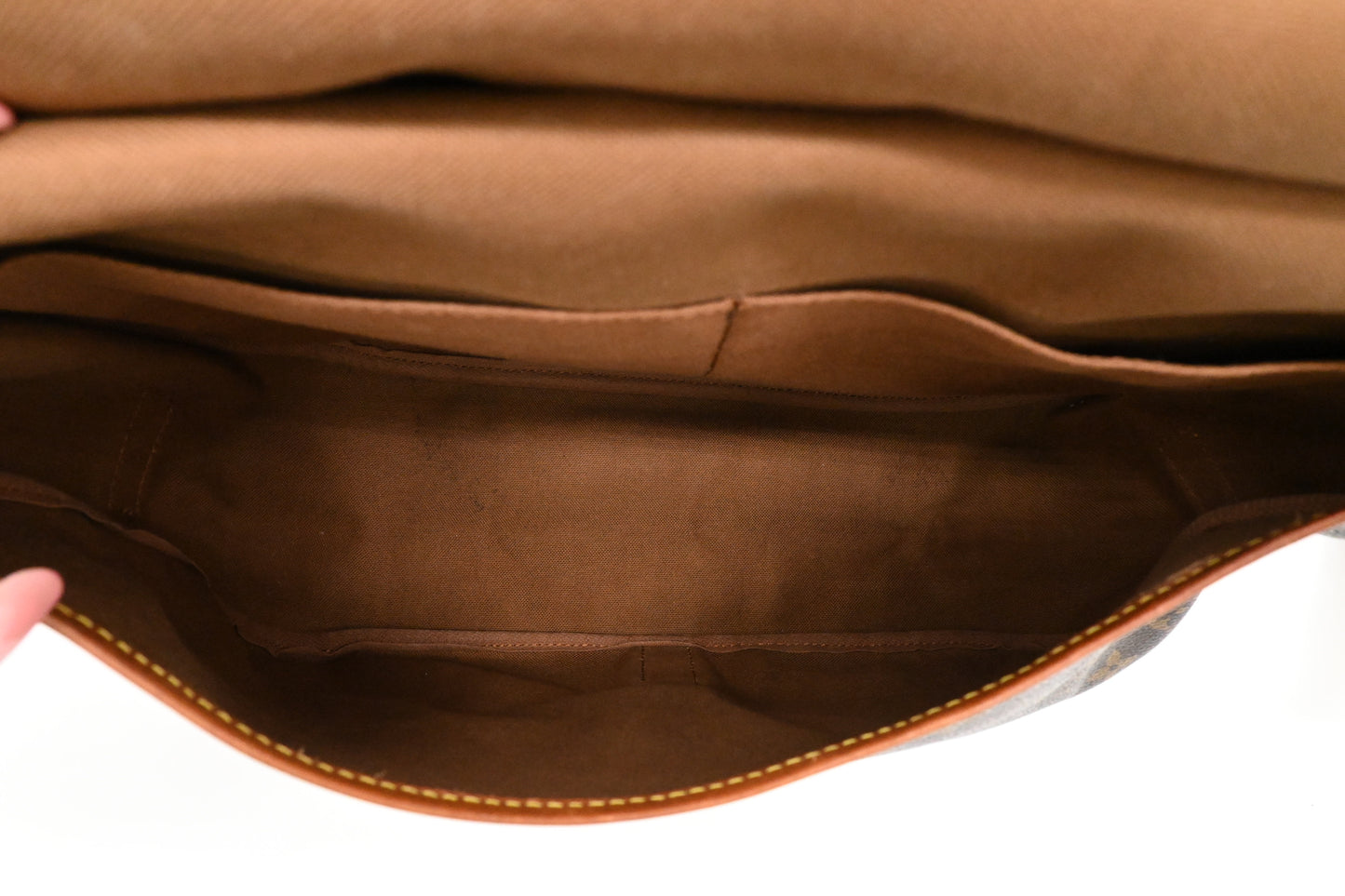 Louis Vuitton Saumur 35 in Monogram Canvas
