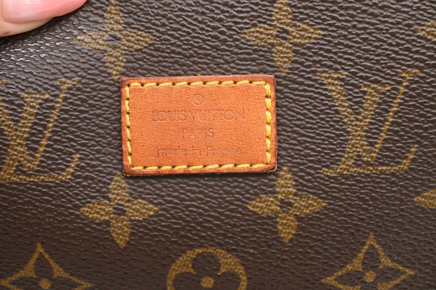 Louis Vuitton Saumur 35 in Monogram Canvas