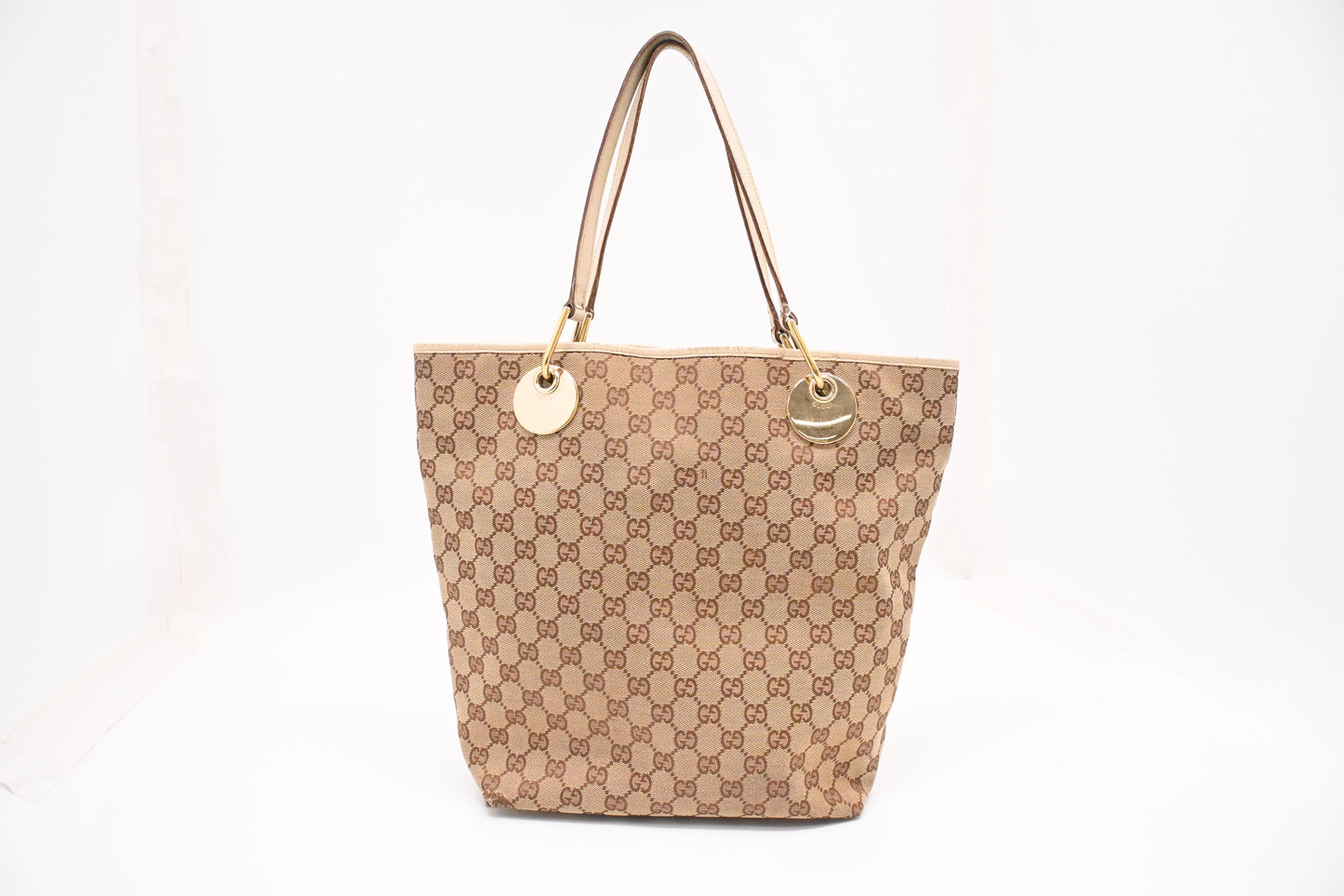 Gucci Tote in GG Canvas