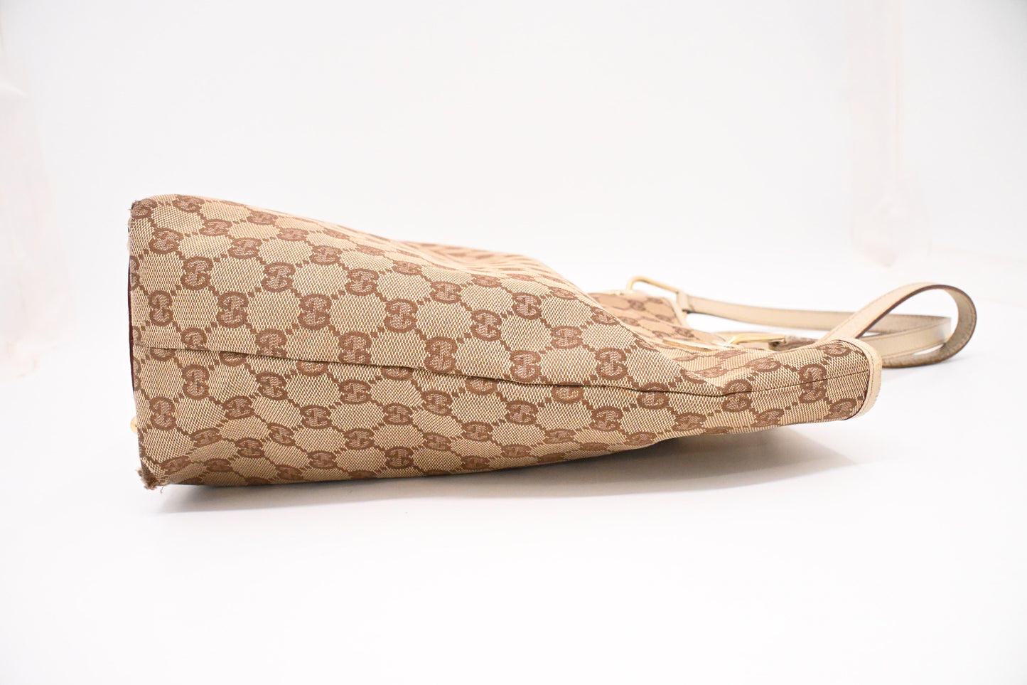 Gucci Tote in GG Canvas