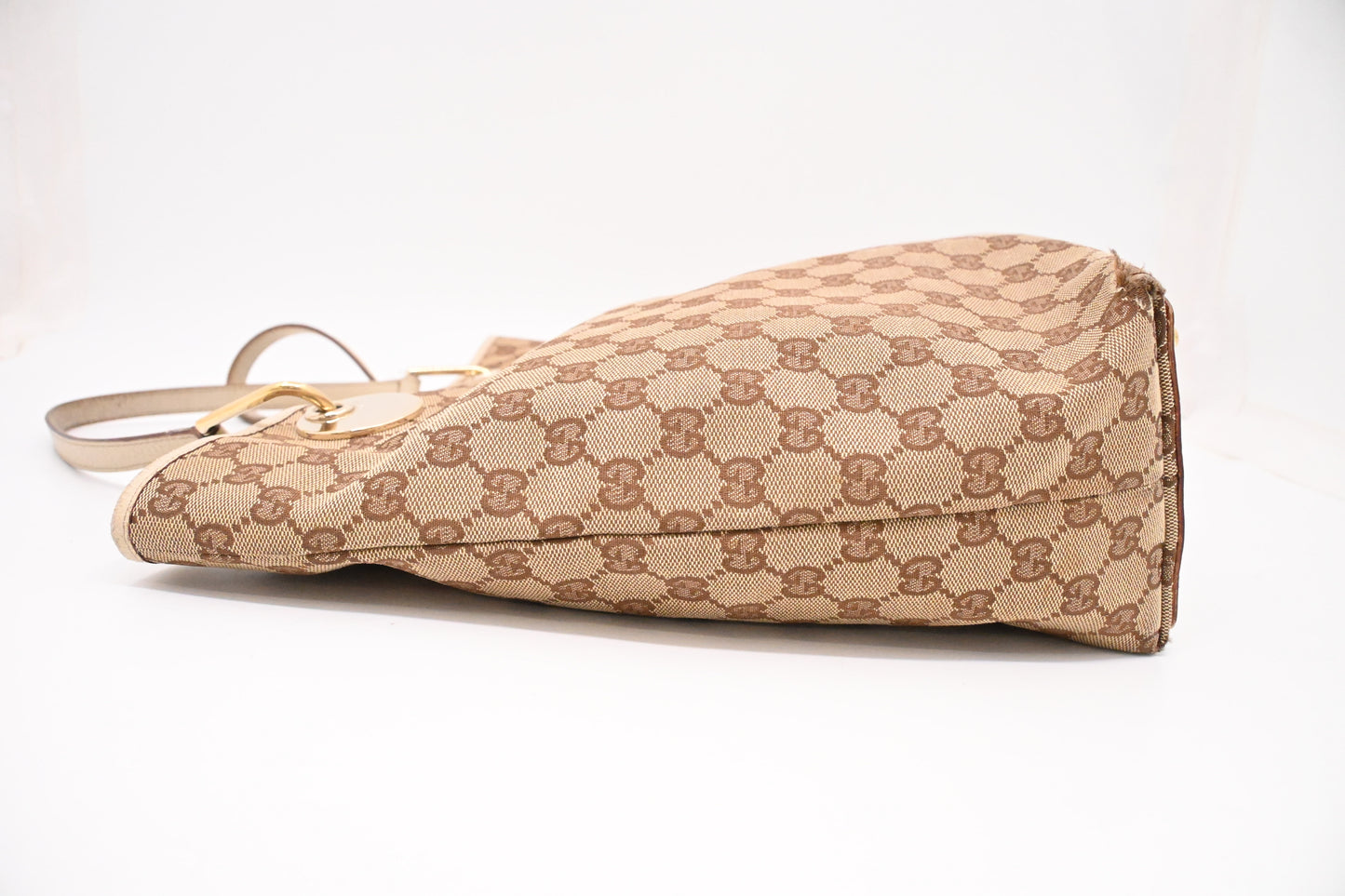 Gucci Tote in GG Canvas