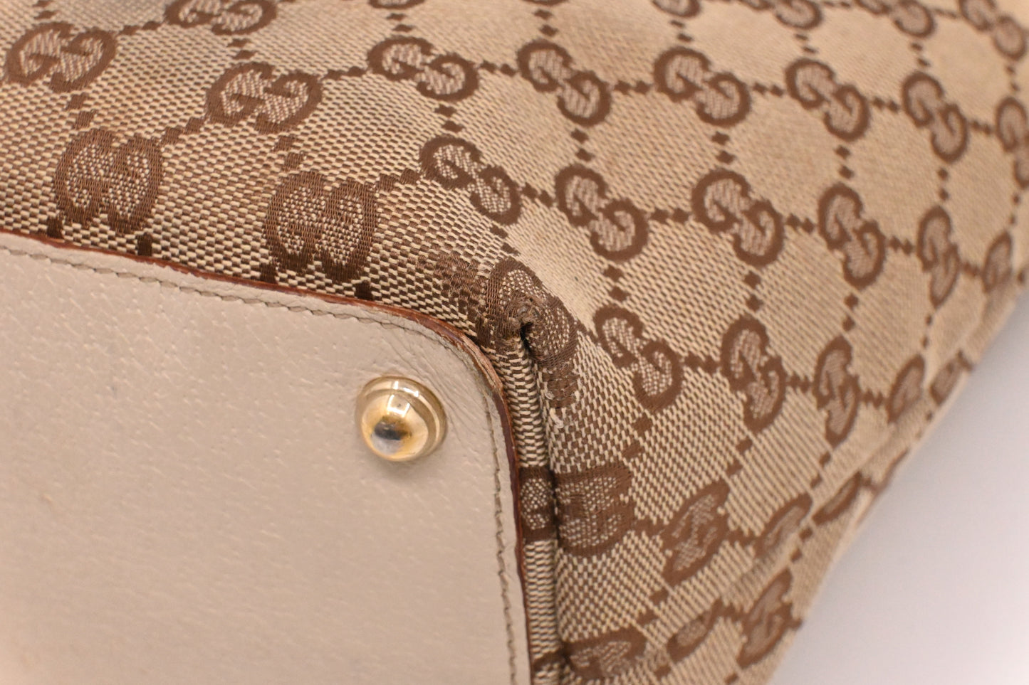 Gucci Tote in GG Canvas