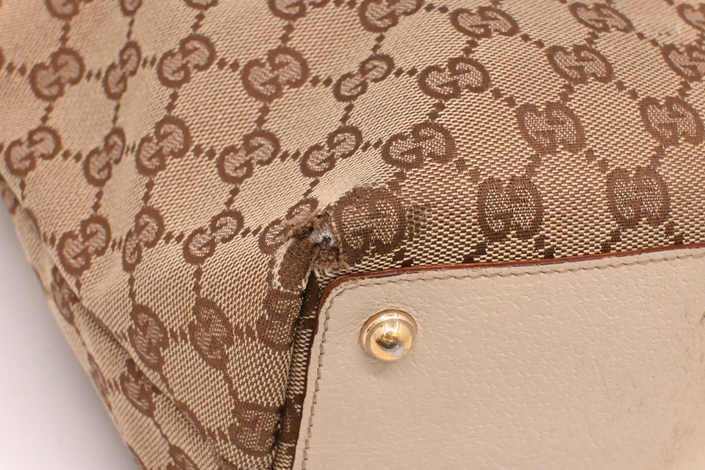 Gucci Tote in GG Canvas