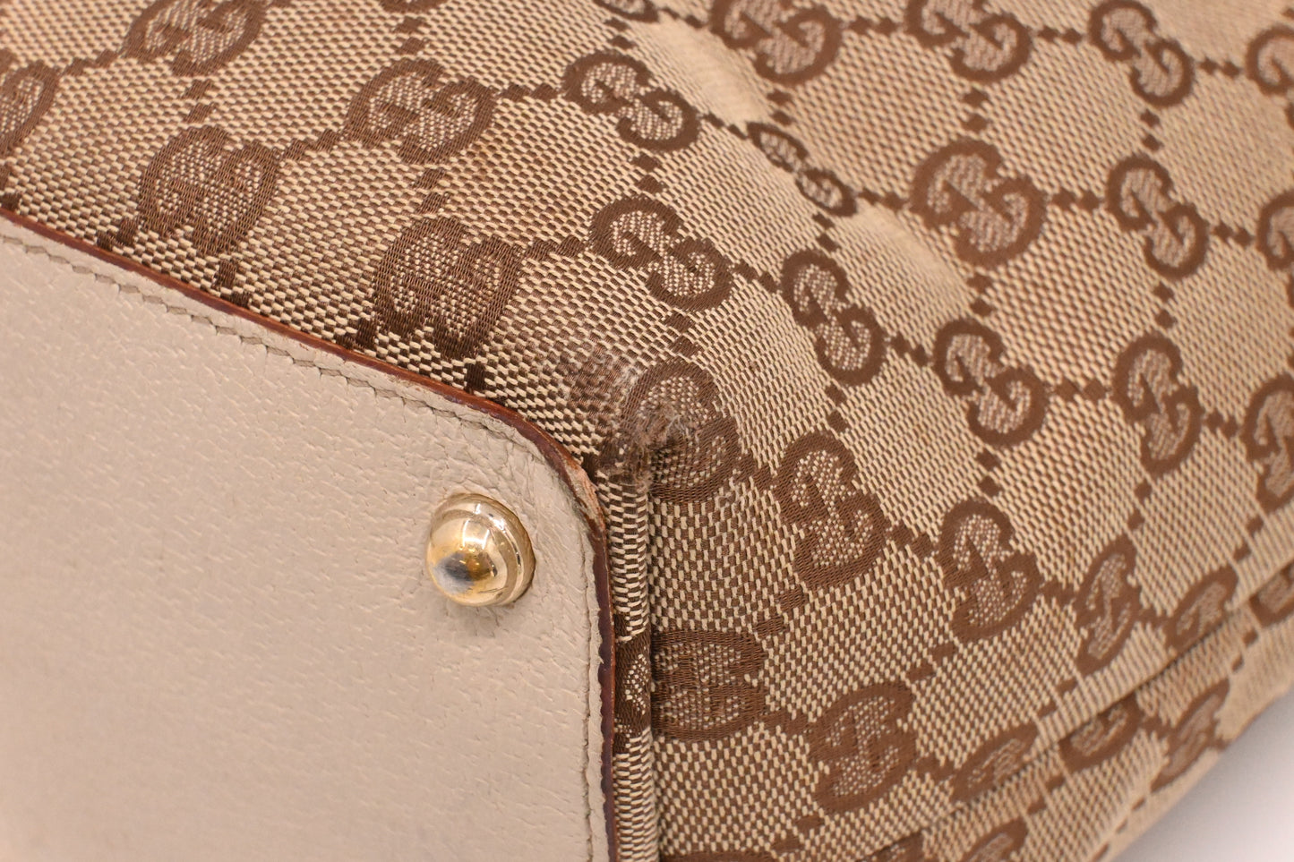 Gucci Tote in GG Canvas