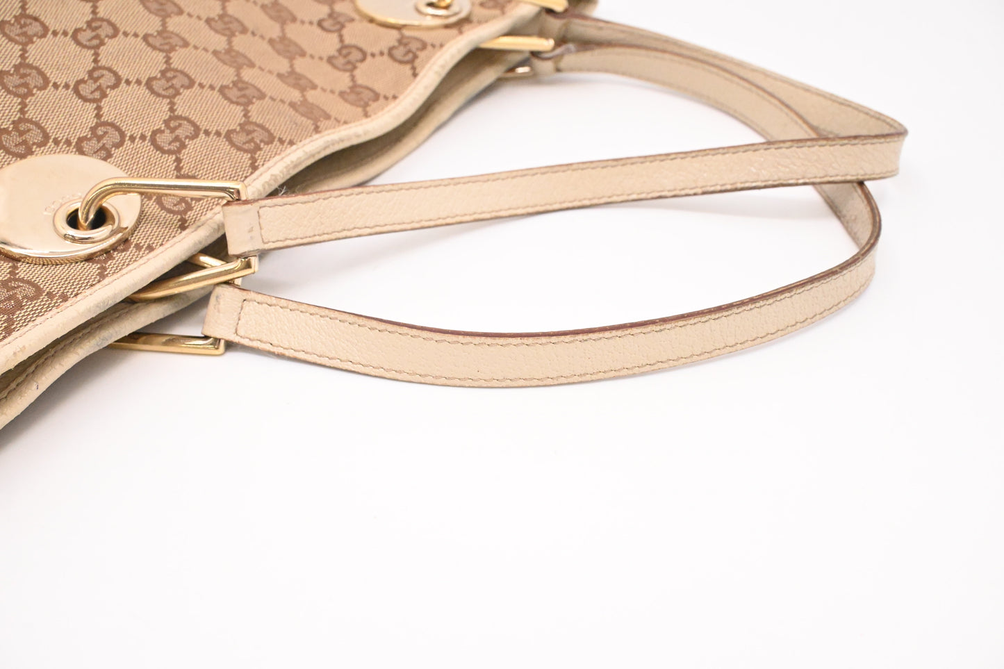 Gucci Tote in GG Canvas