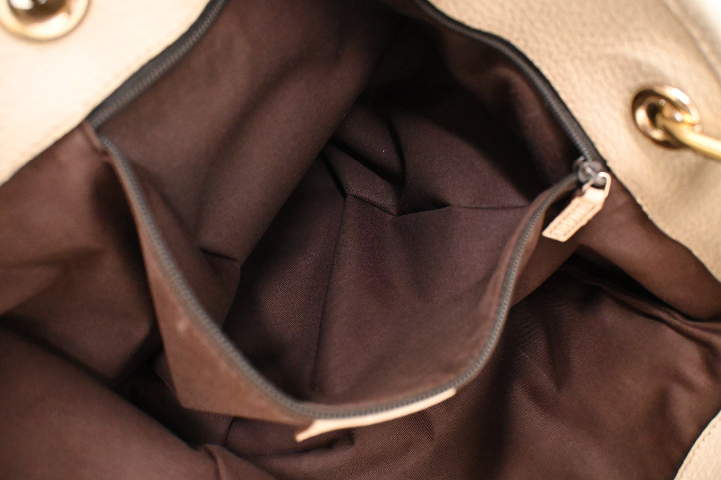 Gucci Tote in GG Canvas