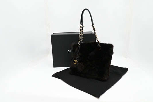 Chanel Shoulder Bag in Dark Brown Rabbit Fur
