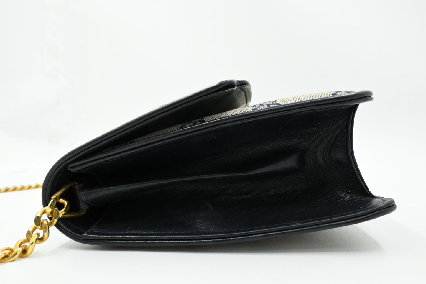 Gucci Clutch on Chain in Blue GG Canvas