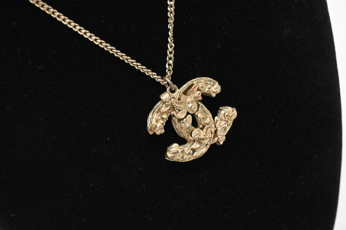 Chanel CC Logo Necklace with Leaves and Flowers