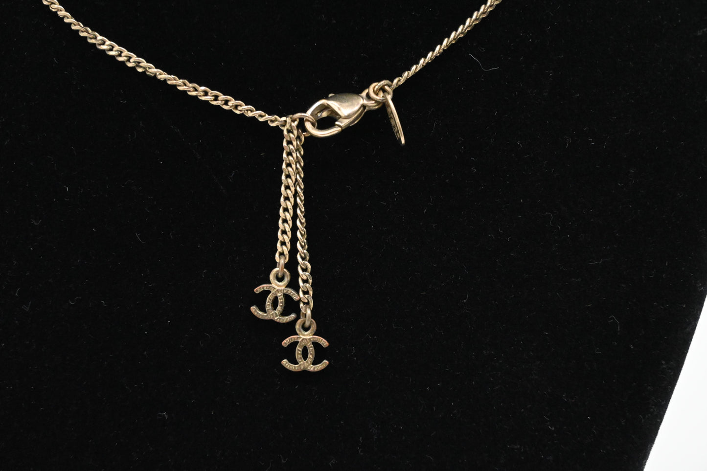 Chanel CC Logo Necklace with Leaves and Flowers