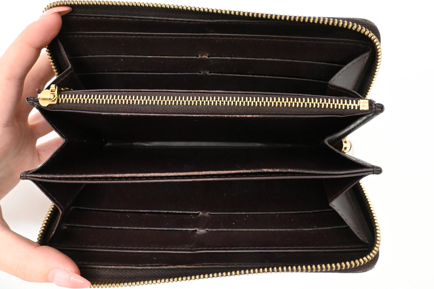 Louis Vuitton Long Zippy Wallet in Amarante Vernis Leather