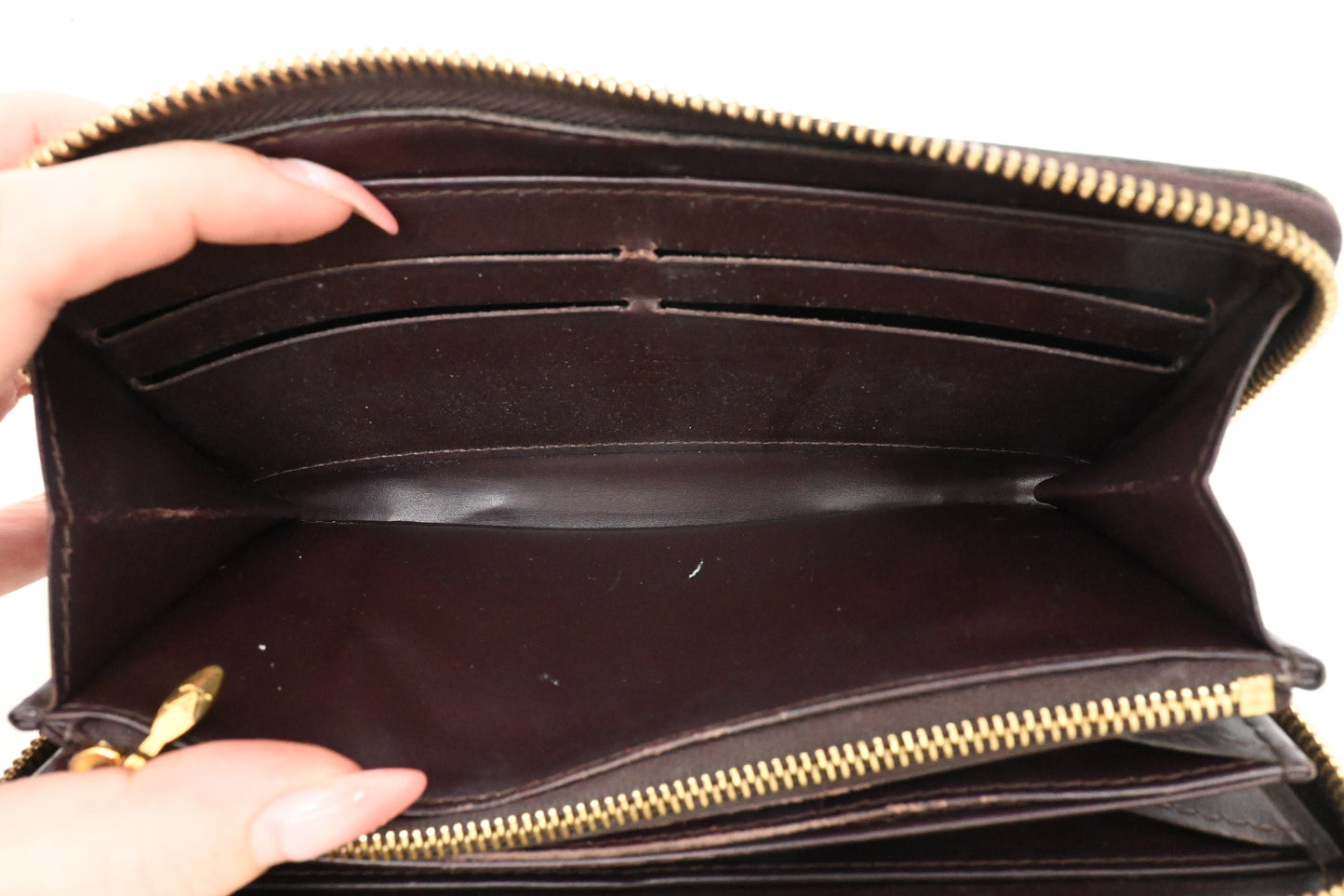 Louis Vuitton Long Zippy Wallet in Amarante Vernis Leather