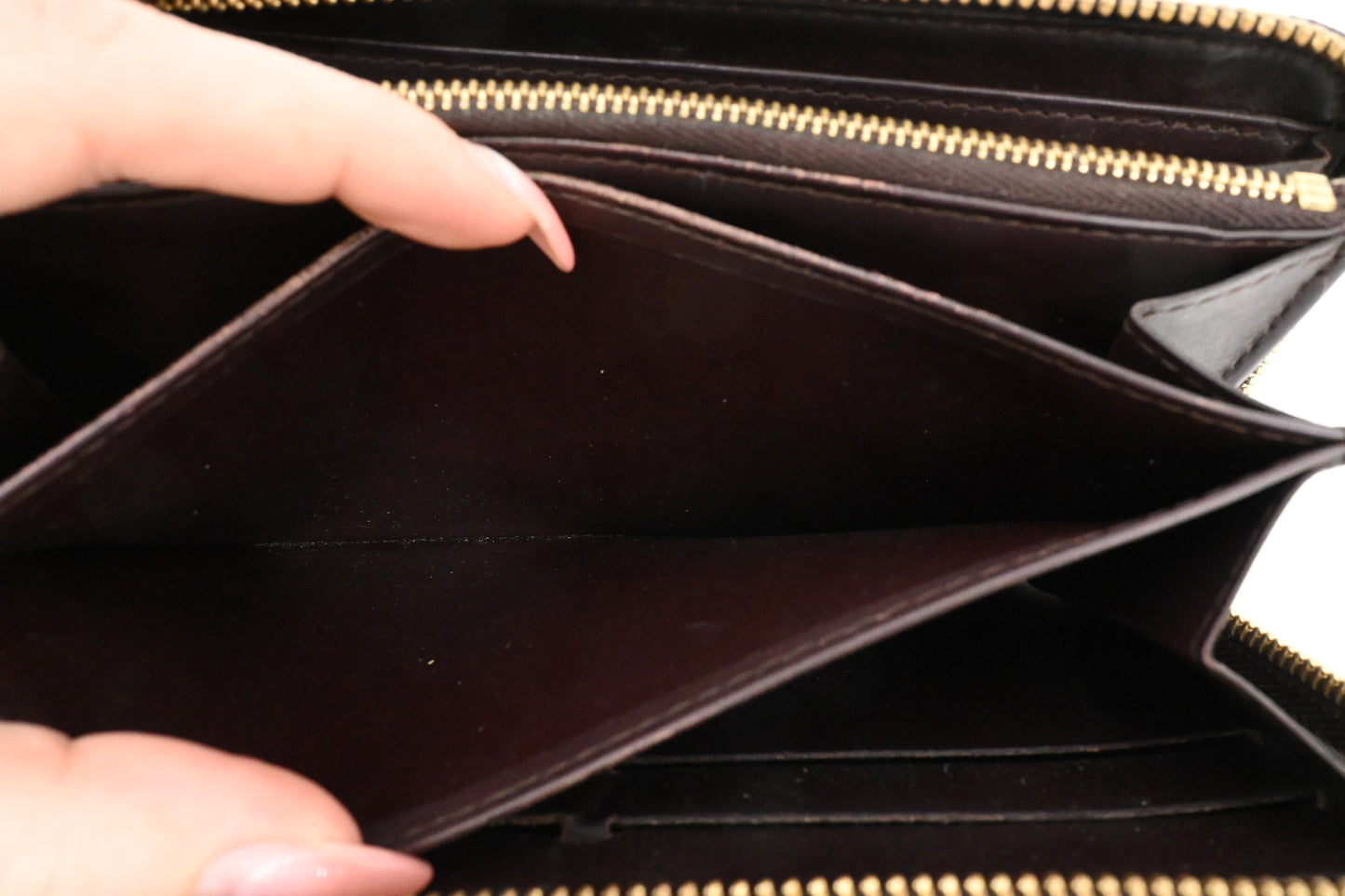 Louis Vuitton Long Zippy Wallet in Amarante Vernis Leather