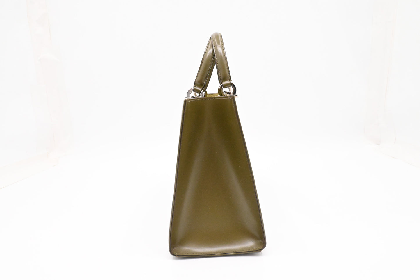 Ferragamo Handbag in Olive Green Leather