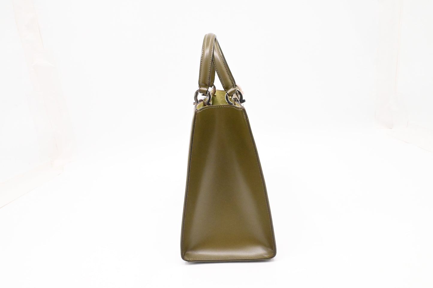 Ferragamo Handbag in Olive Green Leather