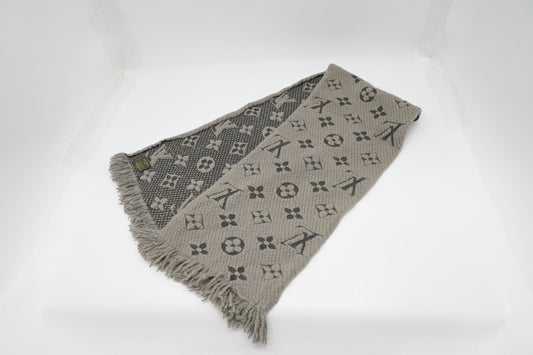 Louis Vuitton Logomania Scarf in Grey Wool and Silk