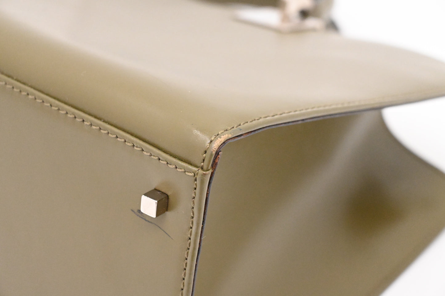 Ferragamo Handbag in Olive Green Leather