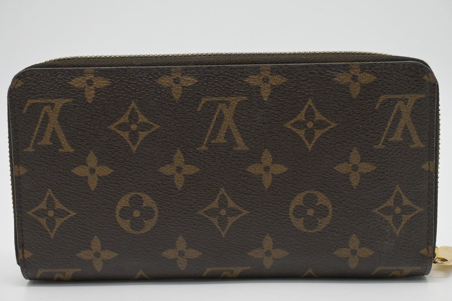 Louis Vuitton Zippy Wallet in Monogram Canvas