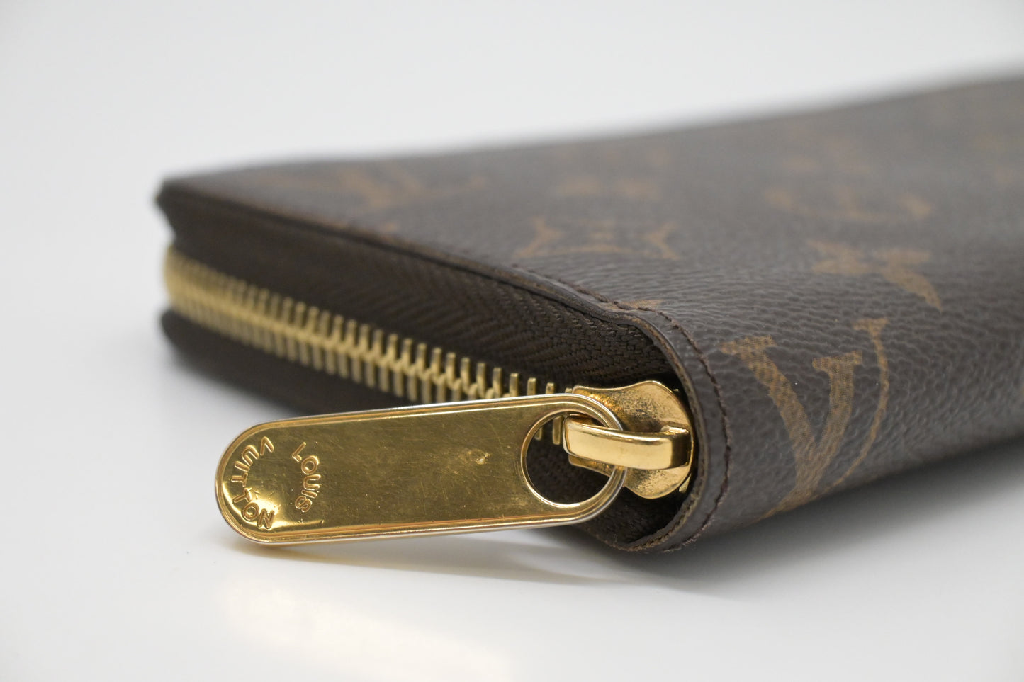 Louis Vuitton Zippy Wallet in Monogram Canvas