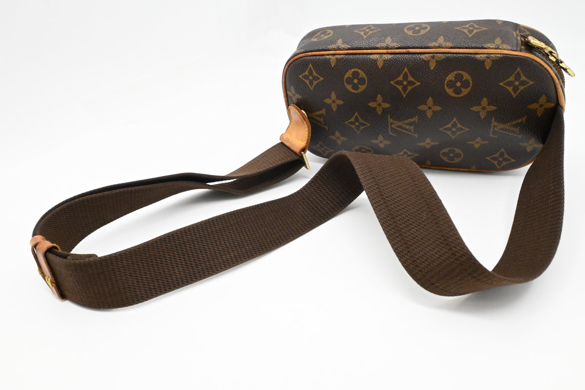 Louis Vuitton Pochette Ganges in Monogram Canvas