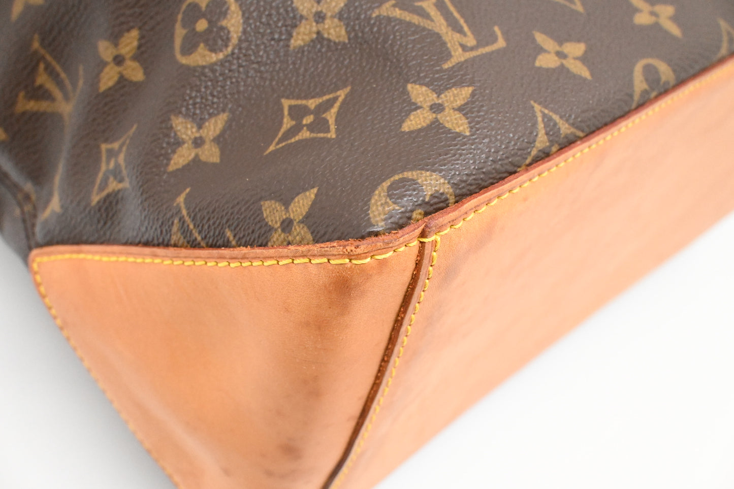 Louis Vuitton Cabas Mezzo in Monogram Canvas