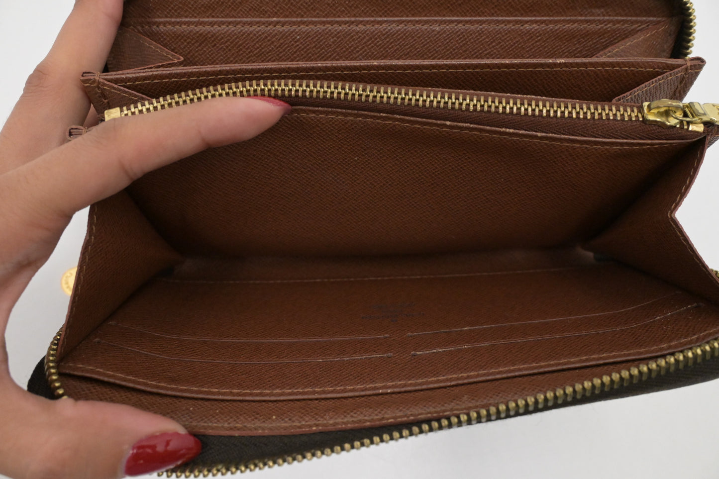 Louis Vuitton Zippy Wallet in Monogram Canvas