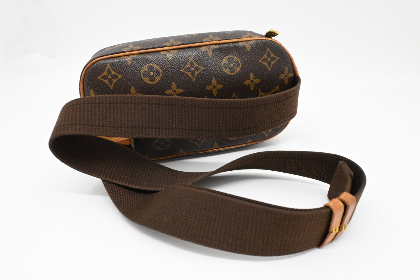 Louis Vuitton Pochette Ganges in Monogram Canvas