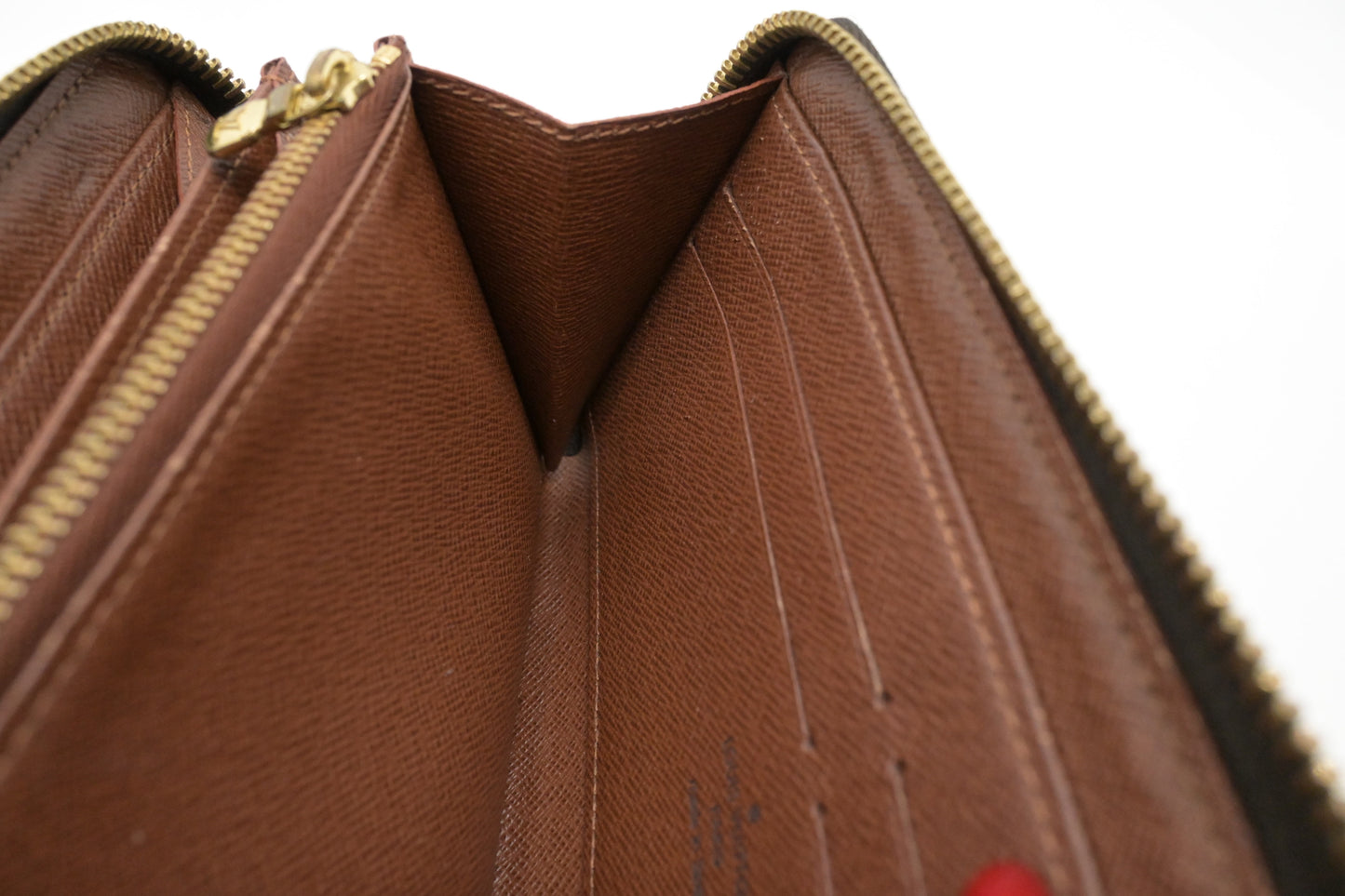 Louis Vuitton Zippy Wallet in Monogram Canvas
