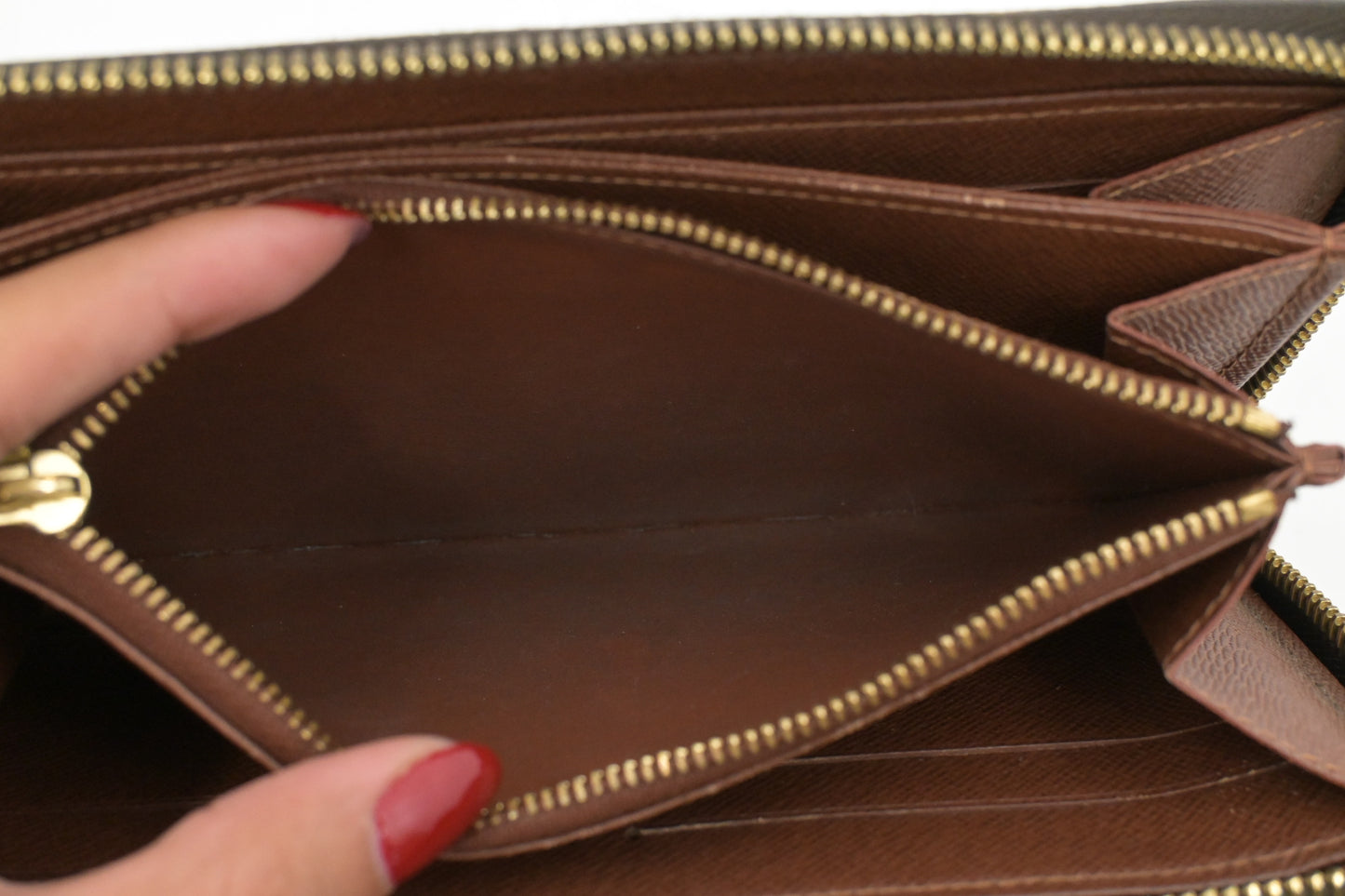 Louis Vuitton Zippy Wallet in Monogram Canvas