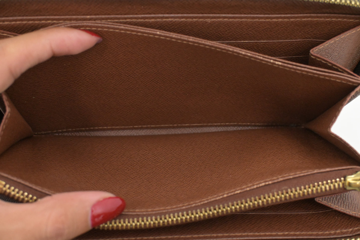 Louis Vuitton Zippy Wallet in Monogram Canvas