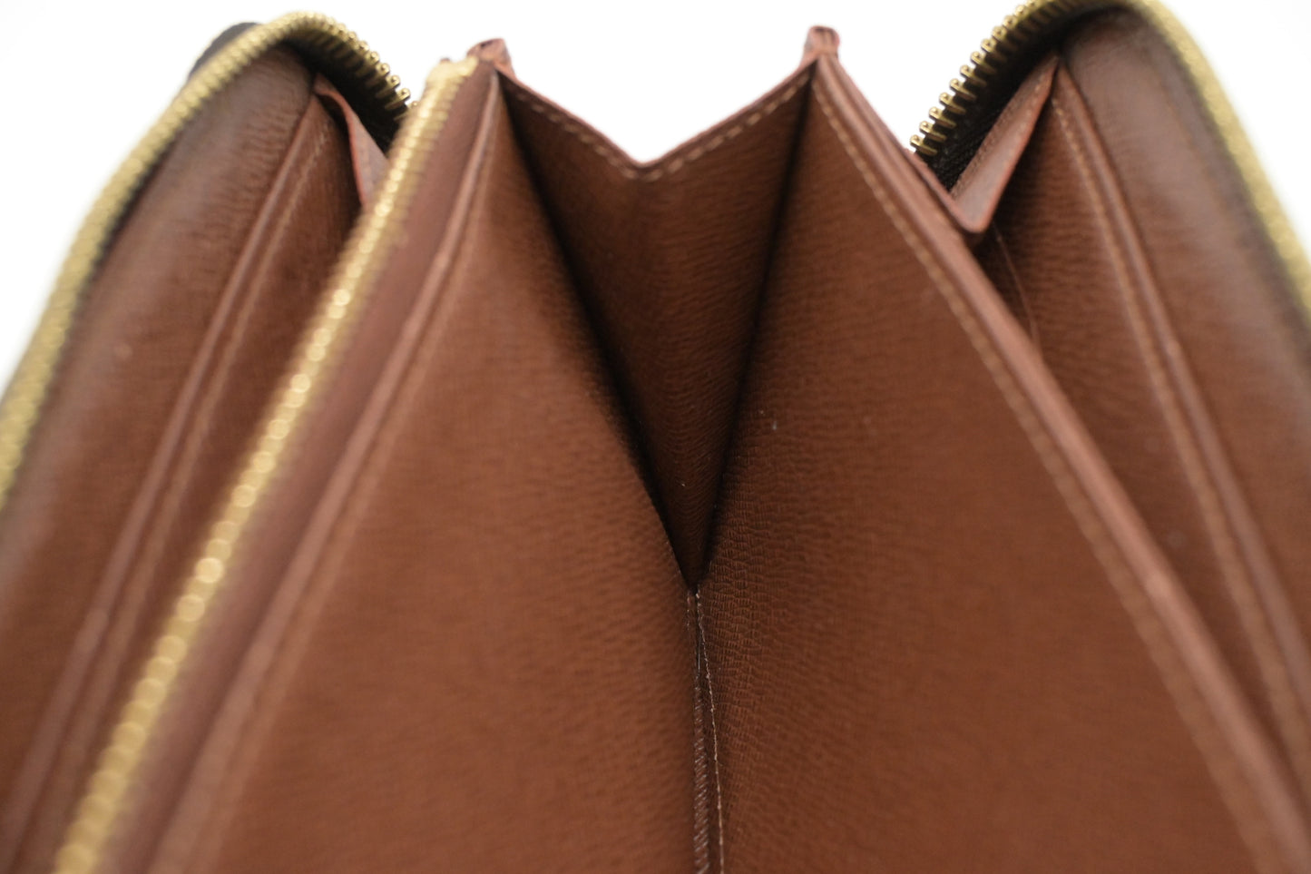 Louis Vuitton Zippy Wallet in Monogram Canvas