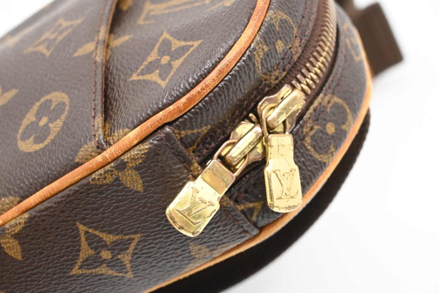 Louis Vuitton Pochette Ganges in Monogram Canvas