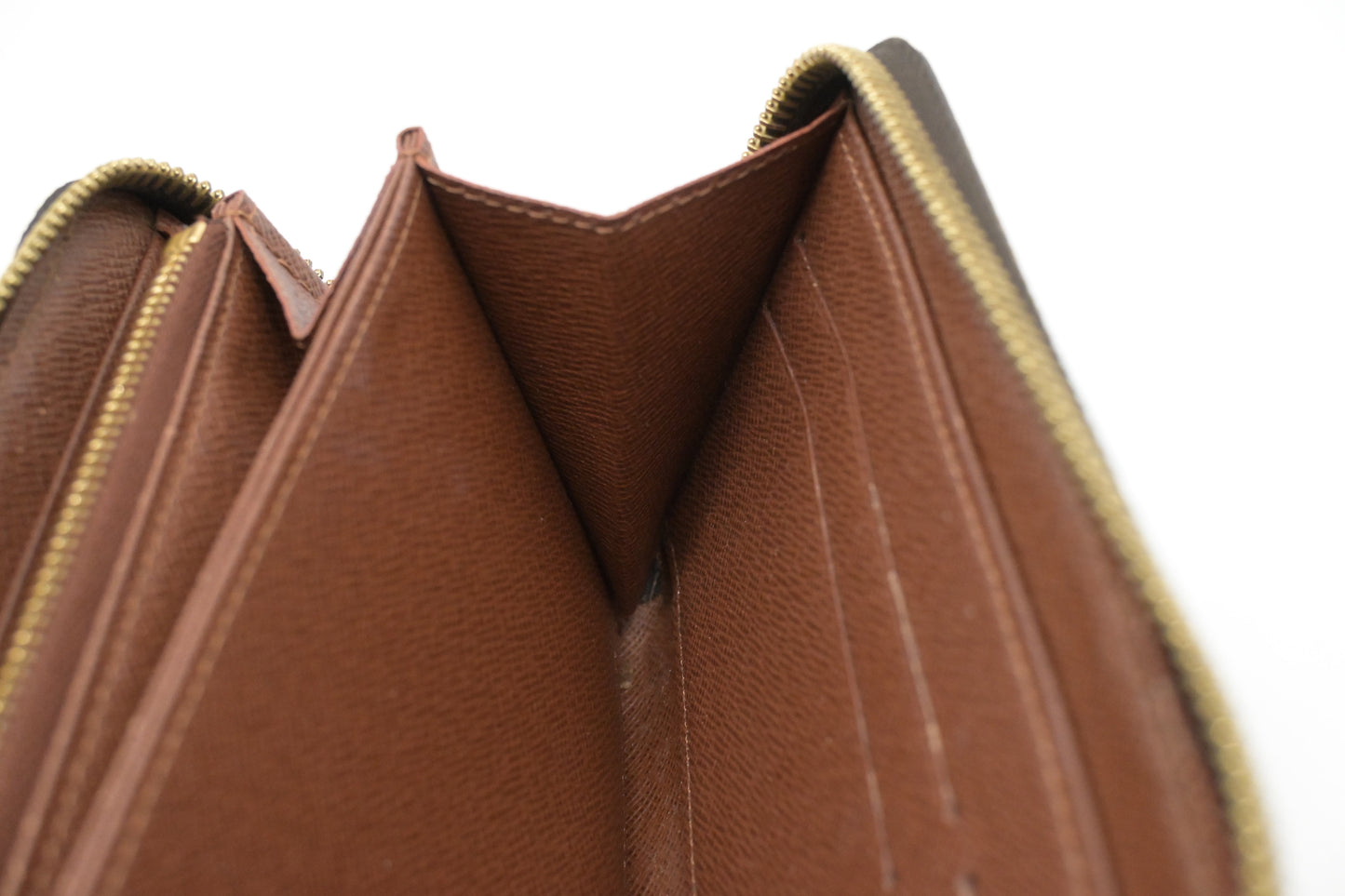 Louis Vuitton Zippy Wallet in Monogram Canvas