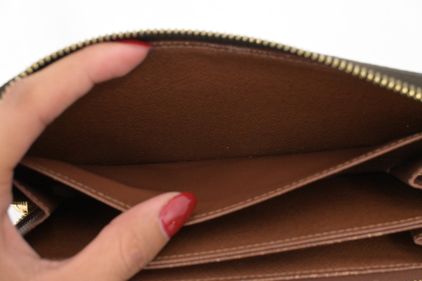 Louis Vuitton Zippy Wallet in Monogram Canvas