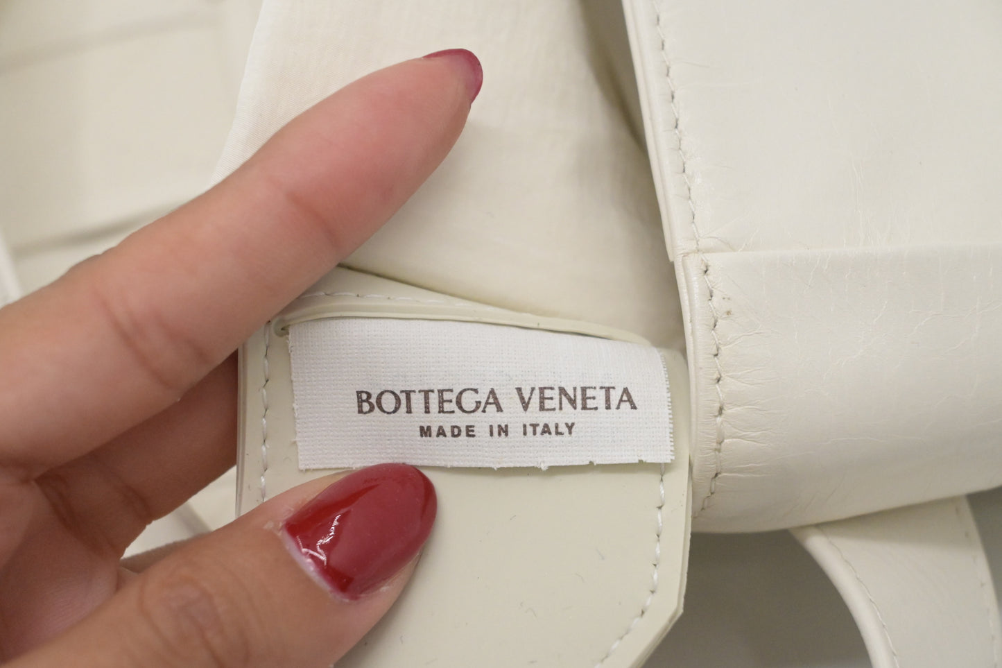 Bottega Veneta Cassette in White Leather