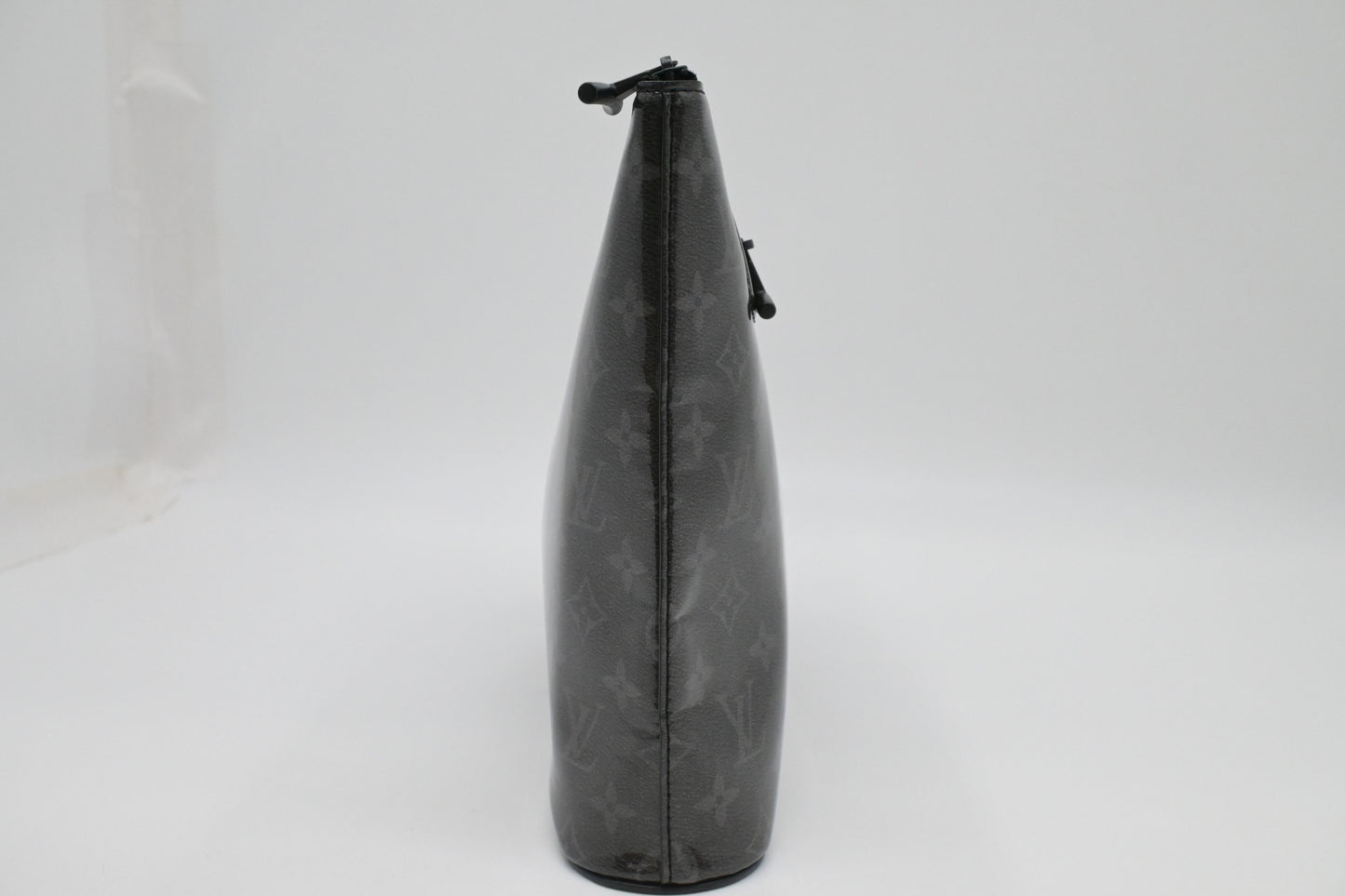 Louis Vuitton Pochette Cosmos in Glaze Monogram Canvas