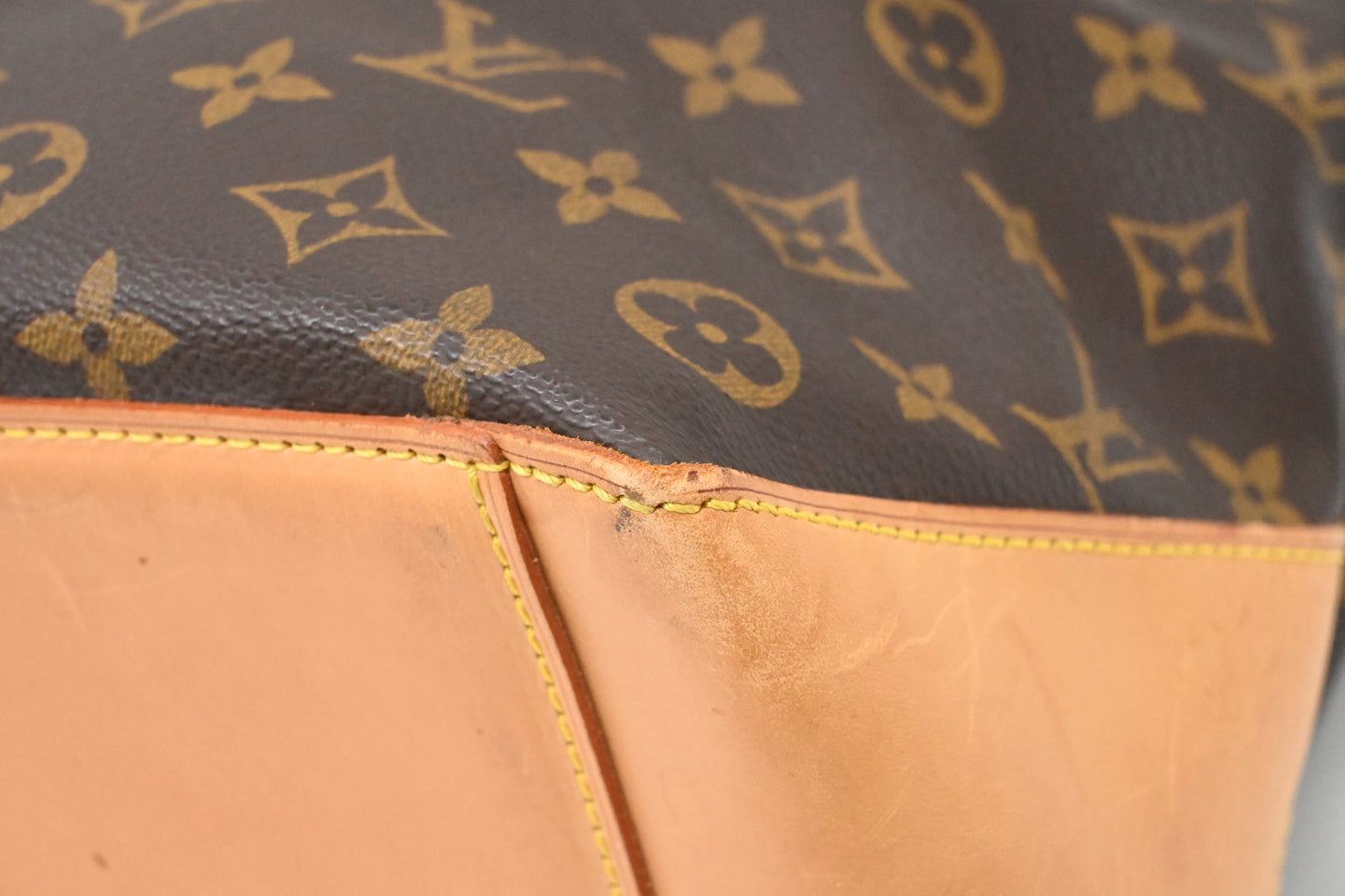 Louis Vuitton Cabas Mezzo in Monogram Canvas