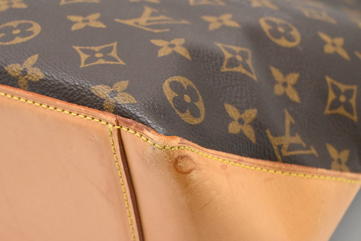 Louis Vuitton Cabas Mezzo in Monogram Canvas