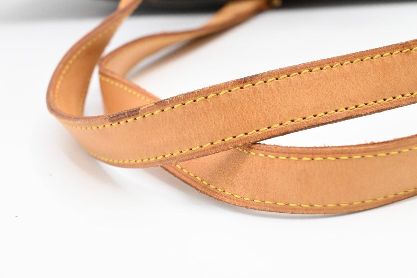 Louis Vuitton Cabas Mezzo in Monogram Canvas