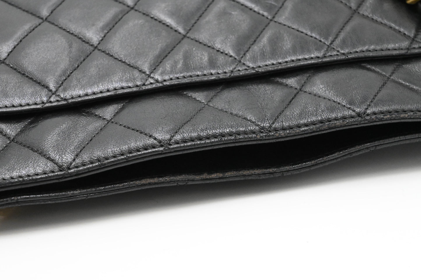 Chanel Shoulder Bag in Black Mattelassé Leather