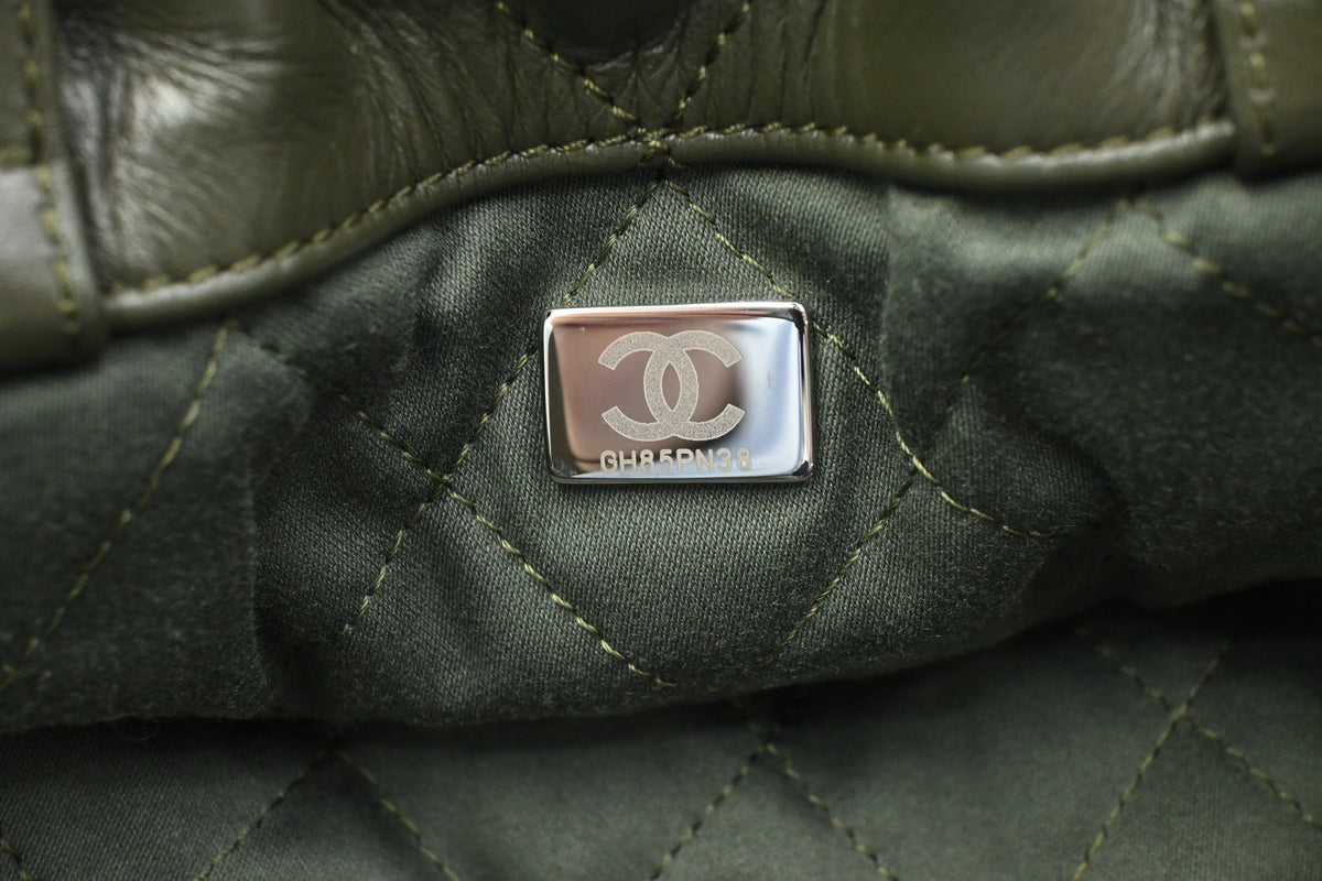 Chanel 22 Backpack in Khaki Green Leather