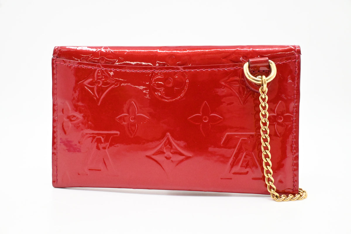Louis Vuitton Envelope Pouch in Red Vernis Leather