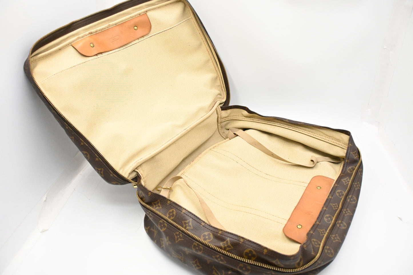 Louis Vuitton Sirius 45 in Monogram Canvas