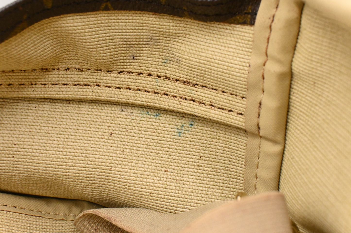 Louis Vuitton Sirius 45 in Monogram Canvas