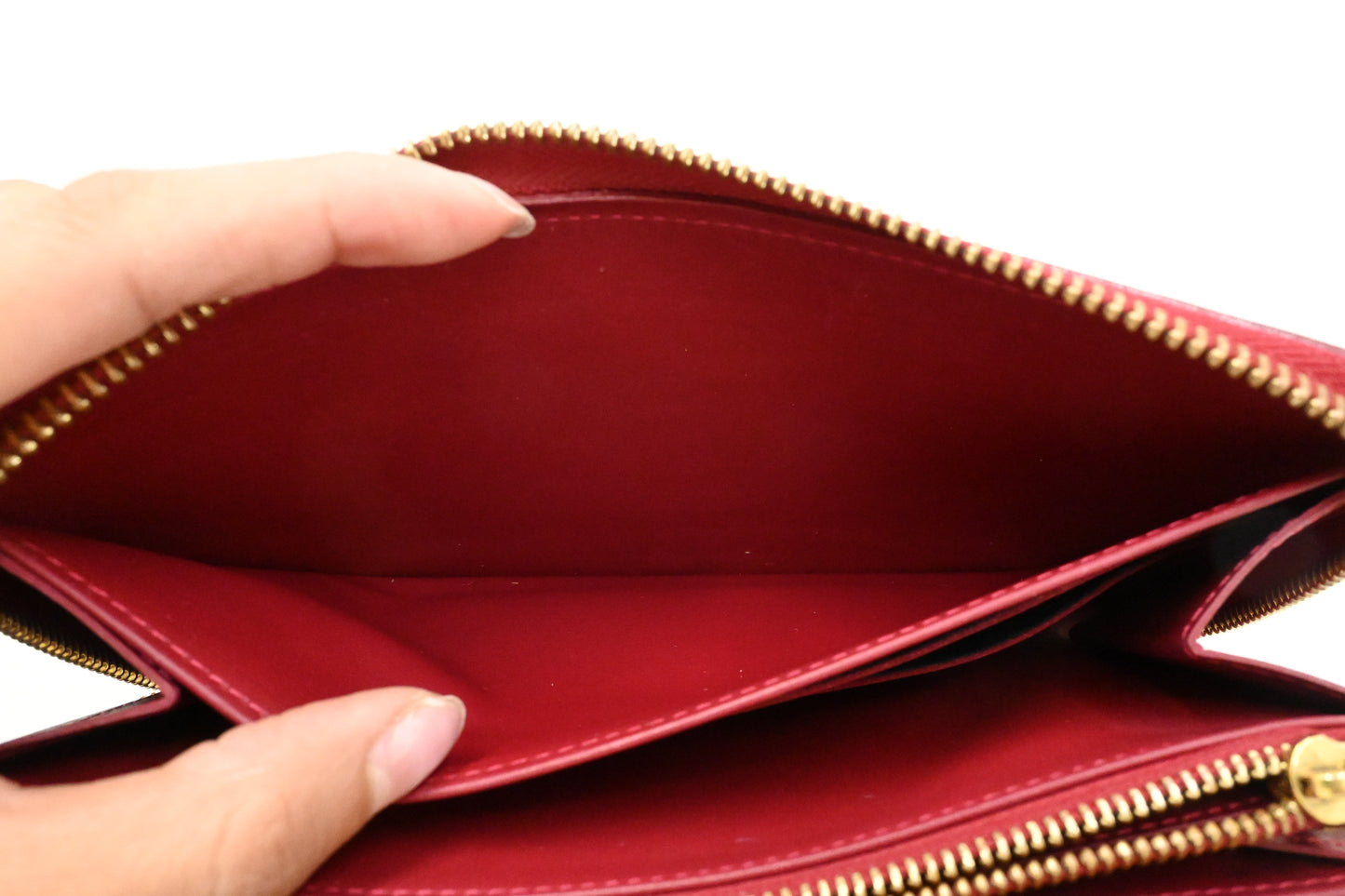 Louis Vuitton Long Zippy Wallet in Red Vernis Leather