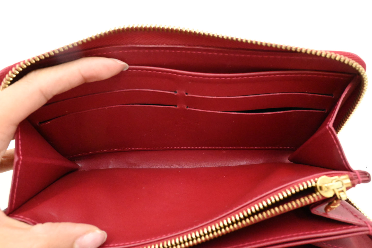 Louis Vuitton Long Zippy Wallet in Red Vernis Leather