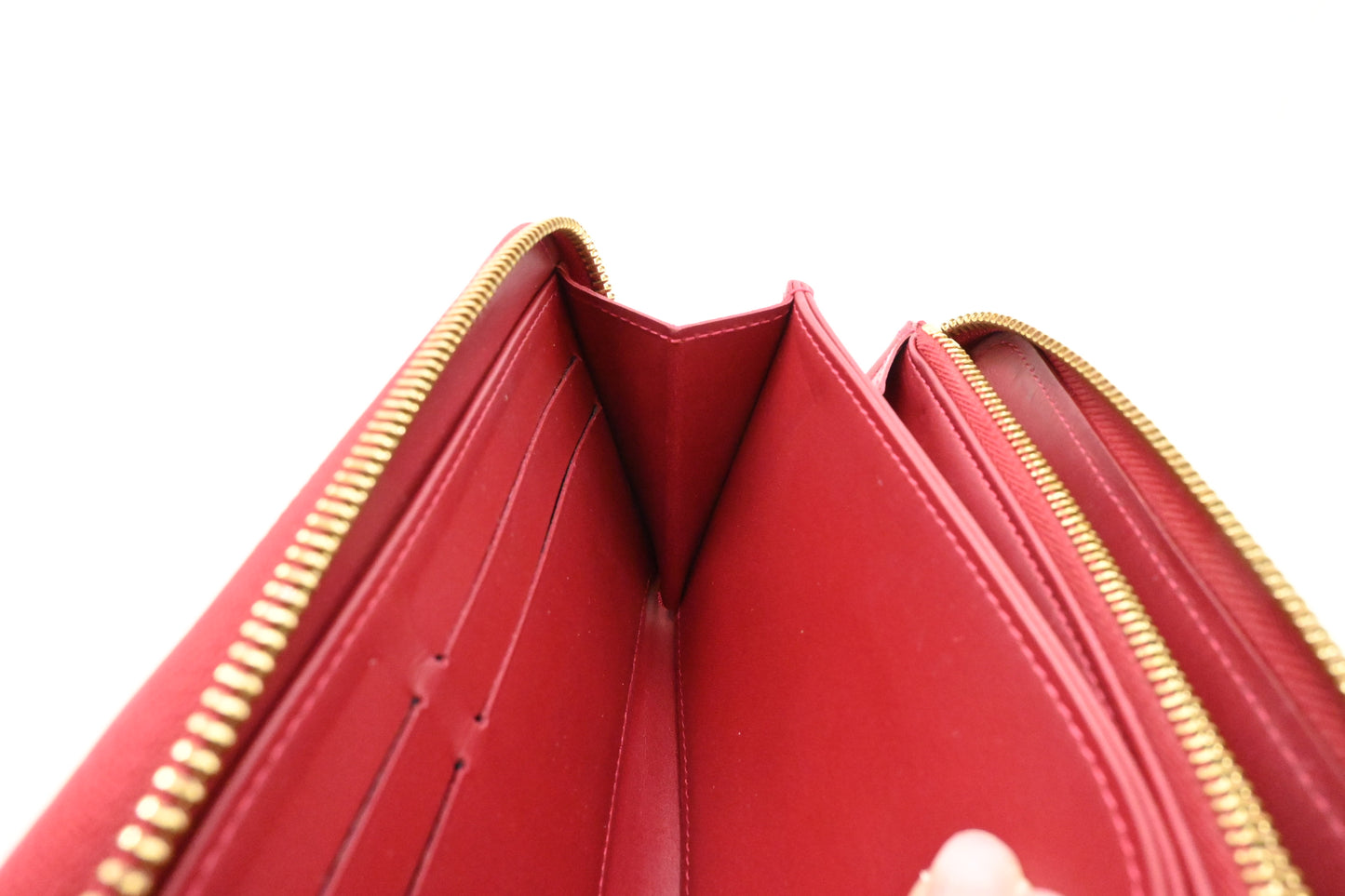 Louis Vuitton Long Zippy Wallet in Red Vernis Leather